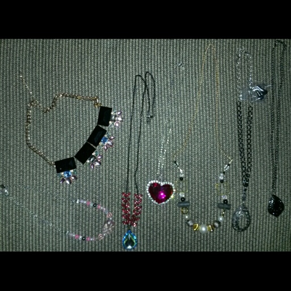 Jewelry - Picture 1 of 4