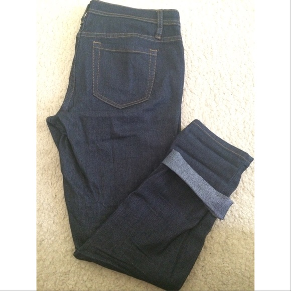 Dark denim jeans 💙