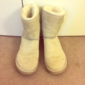 Sand UGGS
