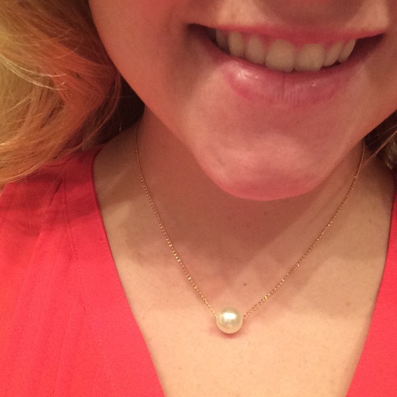 Pearl and gold necklace