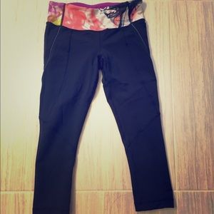 Lululemon Unicorn tears run crop