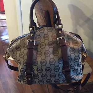 Michael Kors Medium Bedford