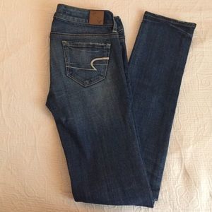 American Eagle Skinny Jeans - Med Wash✨