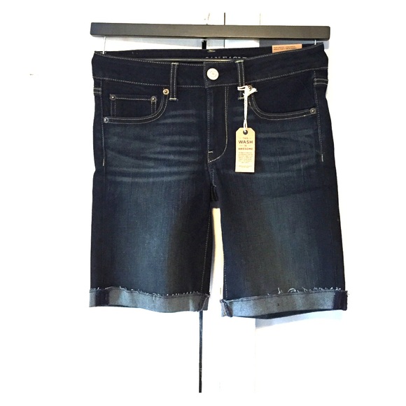 American eagle outfitters burmuda shorts size 6