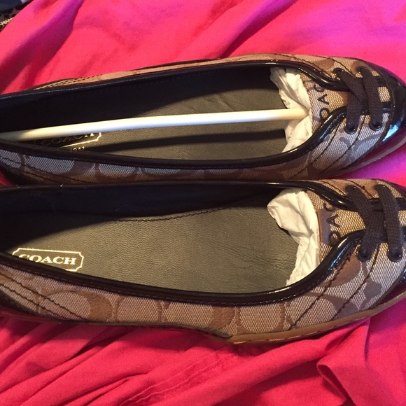 New coach brown flats