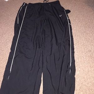 Boys Nike wind pants