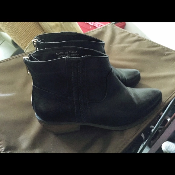 Forever 21 booties