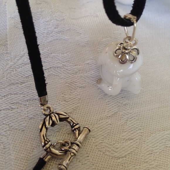 Free-Form Art Glass Pendant - Picture 3 of 3