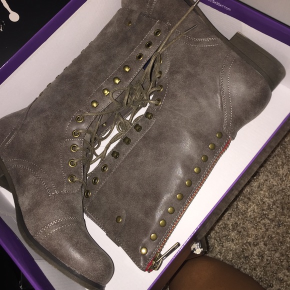 grey boots