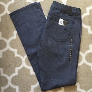 🆕 Volcom jeans. Straight leg.