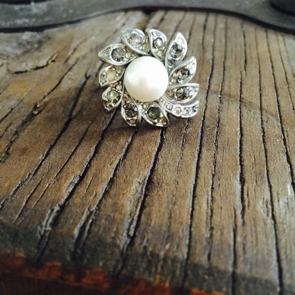 Banana republic ring