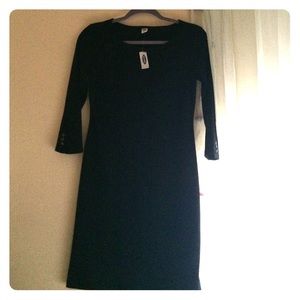 Sheath black dress