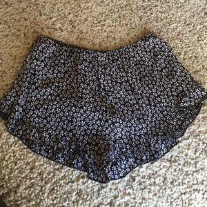 Flower brandy Melville shorts