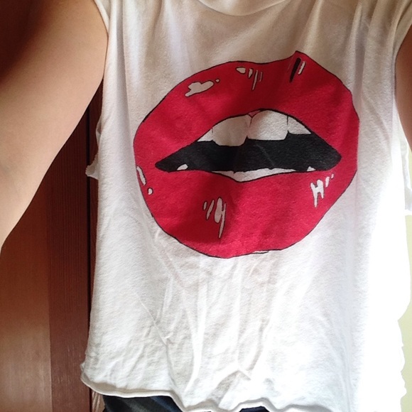 Wildfox red lip muscle tee