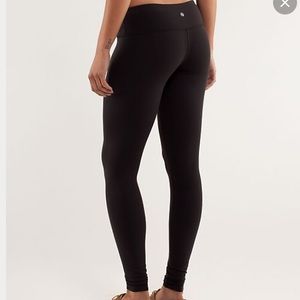 Lululemon ISO!!!
