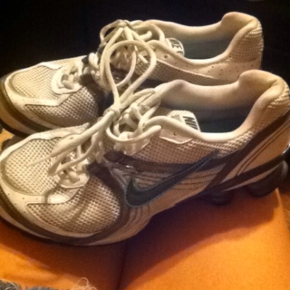 Nike shox