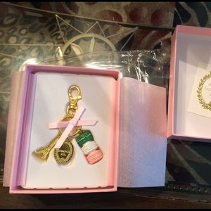 macaroon keychain NOW AVAILABLE IN DIFERENT COLOR
