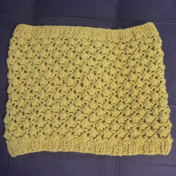 Yellow cowl scarf