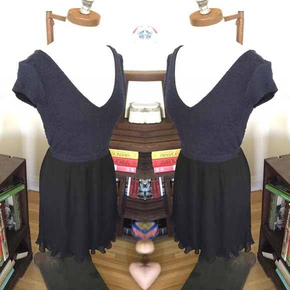 Urban outfitters short sleeve sweater top dress - Picture 1 of 3