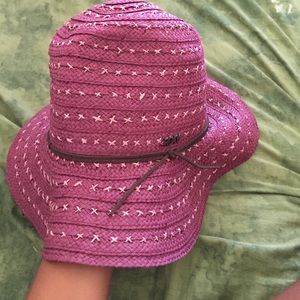 Pink roxy floppy hat