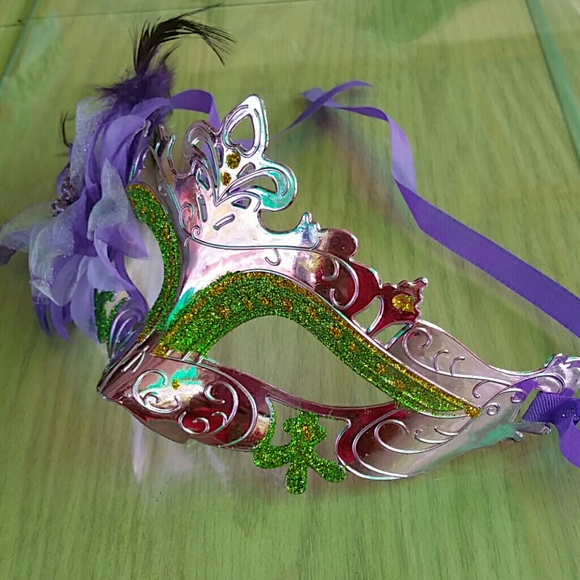 Gorgeous mask #001 - Picture 2 of 4