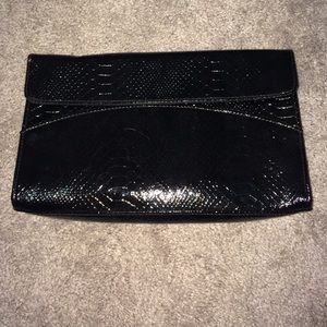 Black Clutch