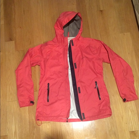 Vineyard Vines Outerwear - Pink Vineyard Vines raincoat