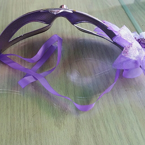 Gorgeous purple mask #002 - Picture 4 of 4