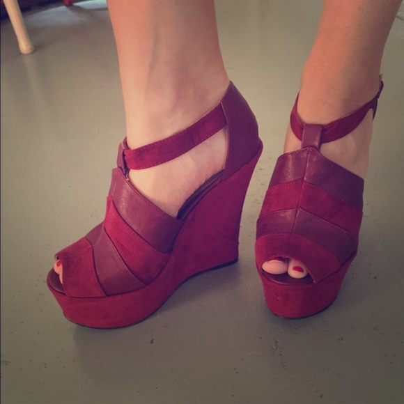 Maroon/burgundy peep-toe wedges - like new!