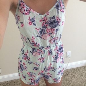 EXCELLENT CONDITION H&M romper