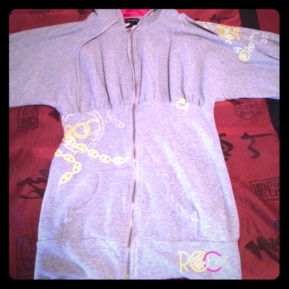 Long 3/4 sleeve hoodie