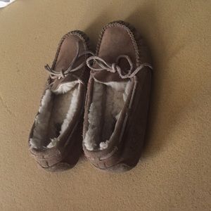Moccasins UGGs