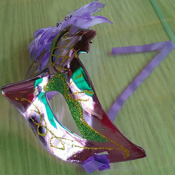 Gorgeous purple mask #002 - Picture 2 of 4