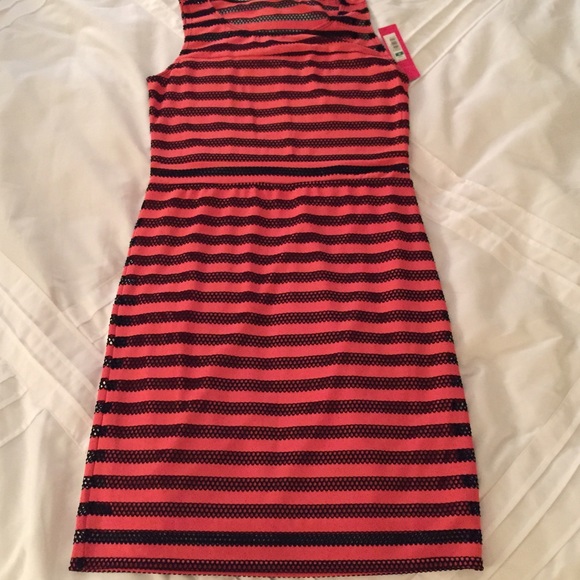 NWT black and coral lace dress - Picture 2 of 4