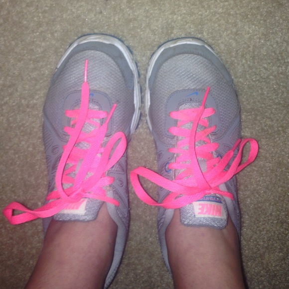 Women's Nike Revolution 2