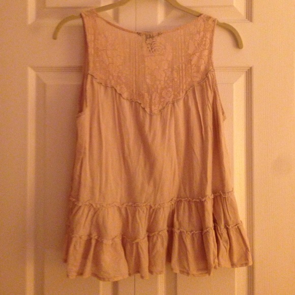 H&M cream blouse - Picture 2 of 2