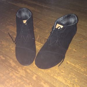 Toms shoes
