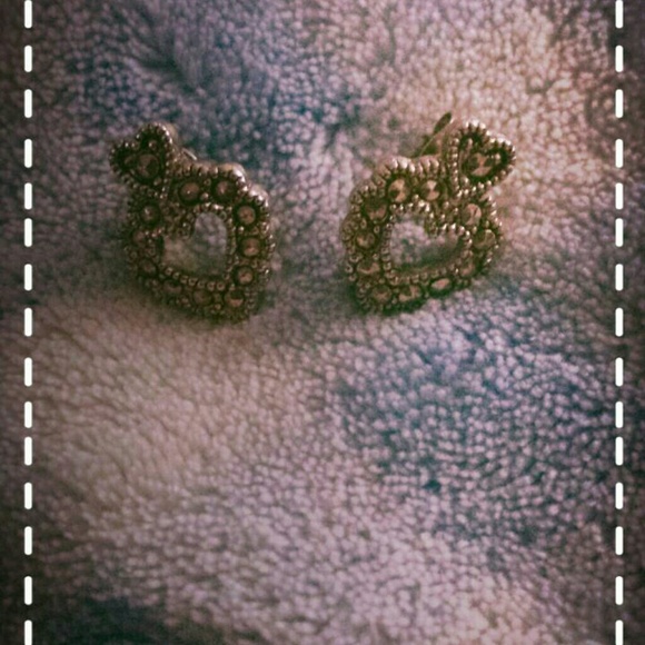 Vintage heart earrings
