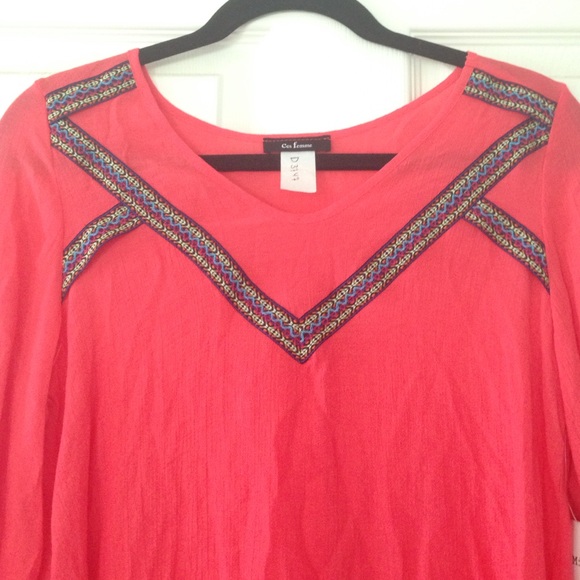 ❌SOLD❌ New coral tunic - Picture 2 of 4