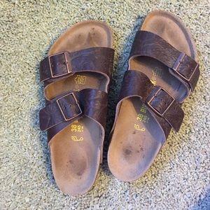 Birkenstock textured leather Arizonas