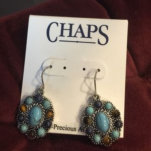 Super cute stoned dangle earrings! Brand new! ☺️💛