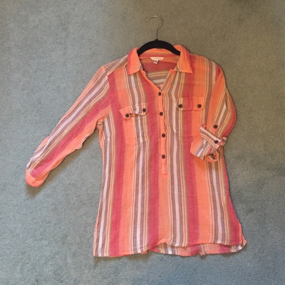 Maurice's 3/4 length shirt