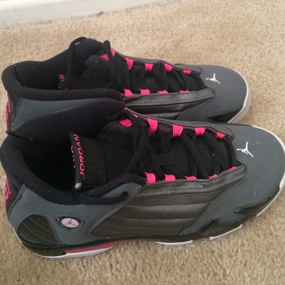 Jordan Shoes - 🆕Jordan 14's pink and grey