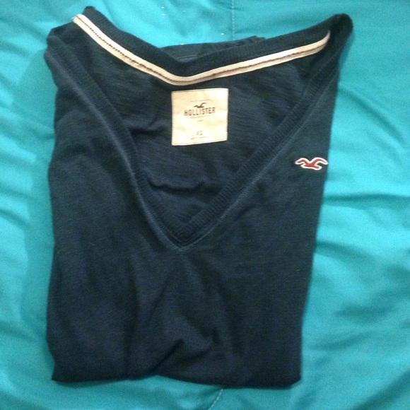 Hollister shirt