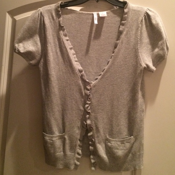 short sleeve grey cardigan