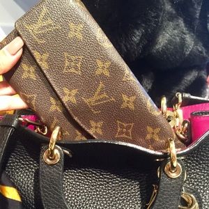*SOLD*Louis Vuitton Monogram Long wallet