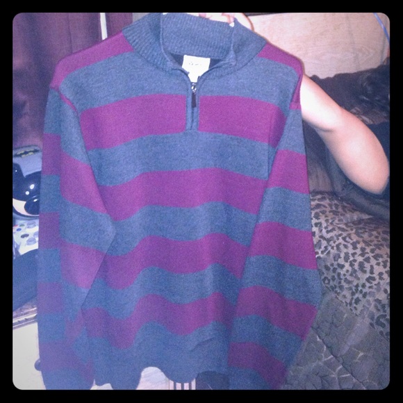 Pull over sweater