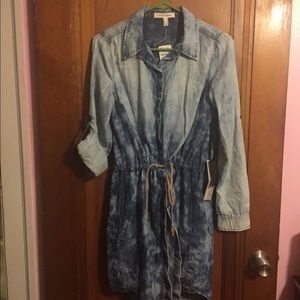 Denim/light denim dress. NWT. Braided belt
