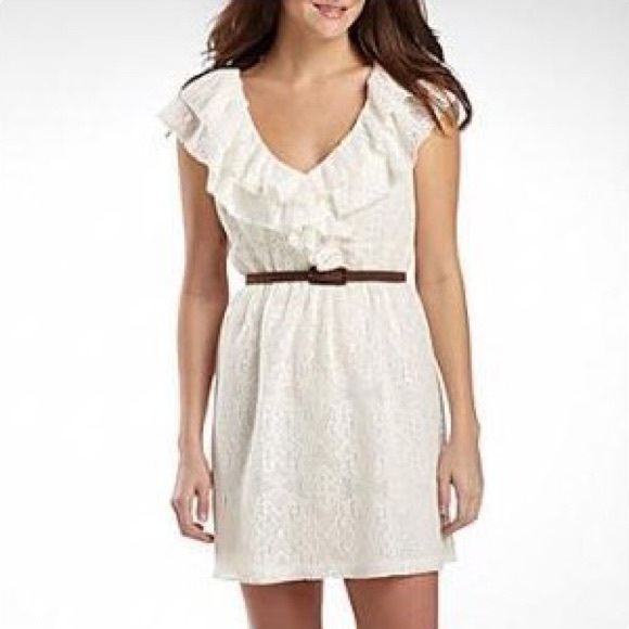 Olsenboye cream lace dress