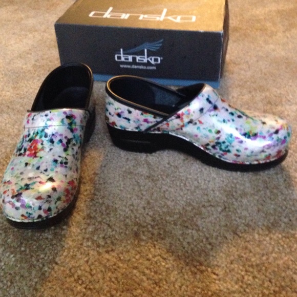 Dansko Shoes - For sale again! New dansko nursing shoes